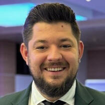 Full-Stack Email Ghostwriter For High-Ticket Coaches With Setter-Closer Teams